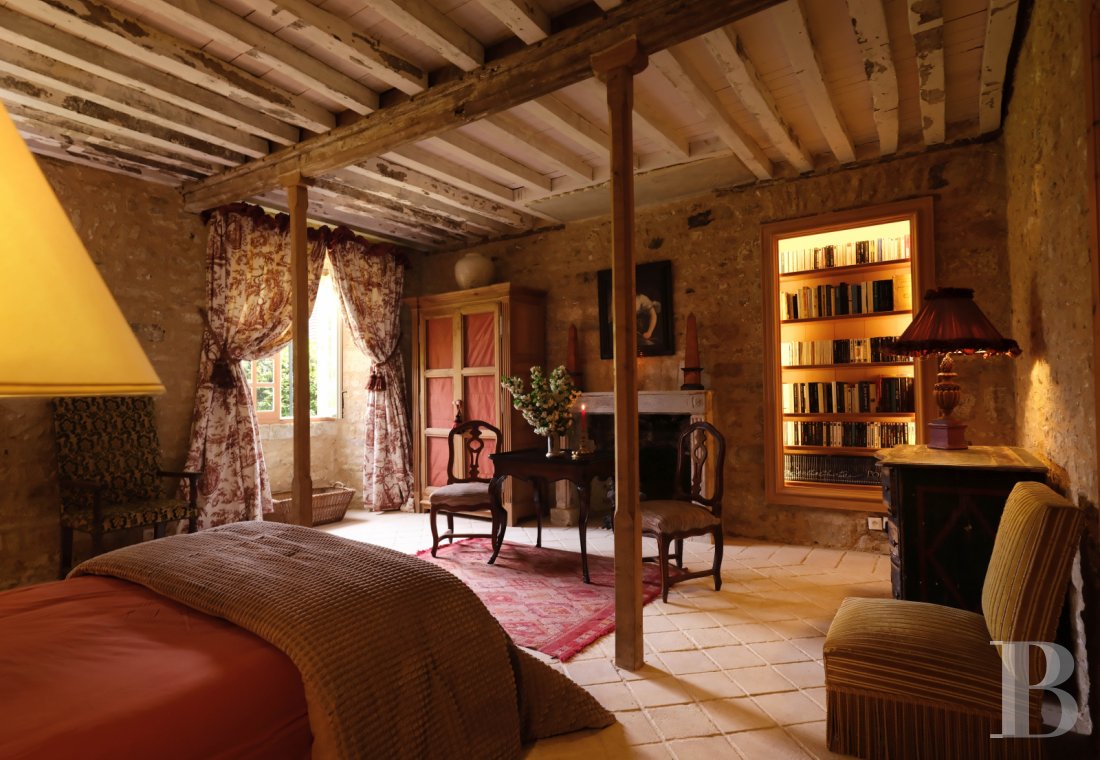 A chateau embodying a range of centuries in the Cotentin, to the south of Valognes - photo  n°13